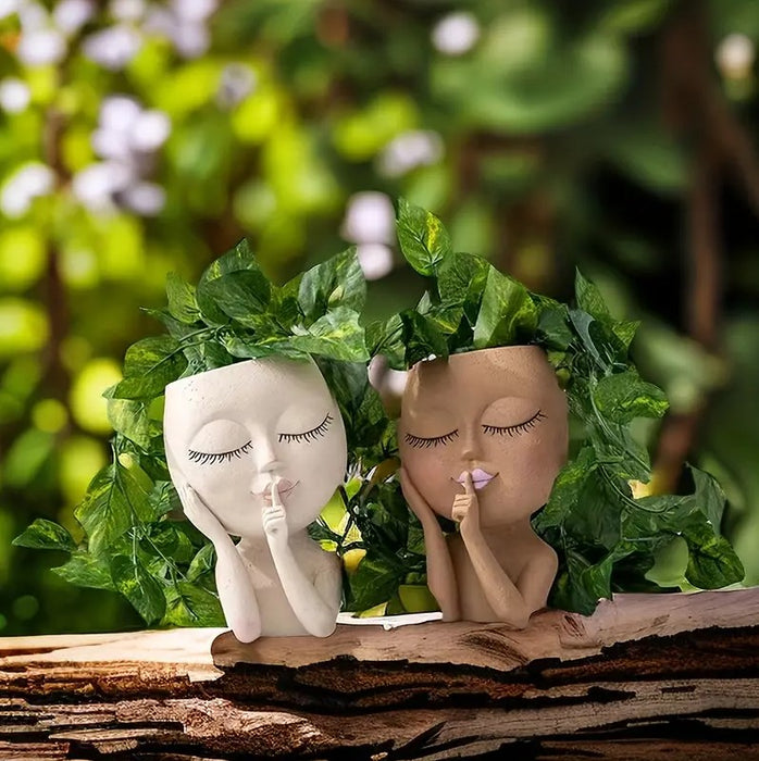 "Living Locks" Plant Pot: Perfect for Vining & Trailing Plants